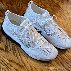 Nike men’s White Athletic Shoes